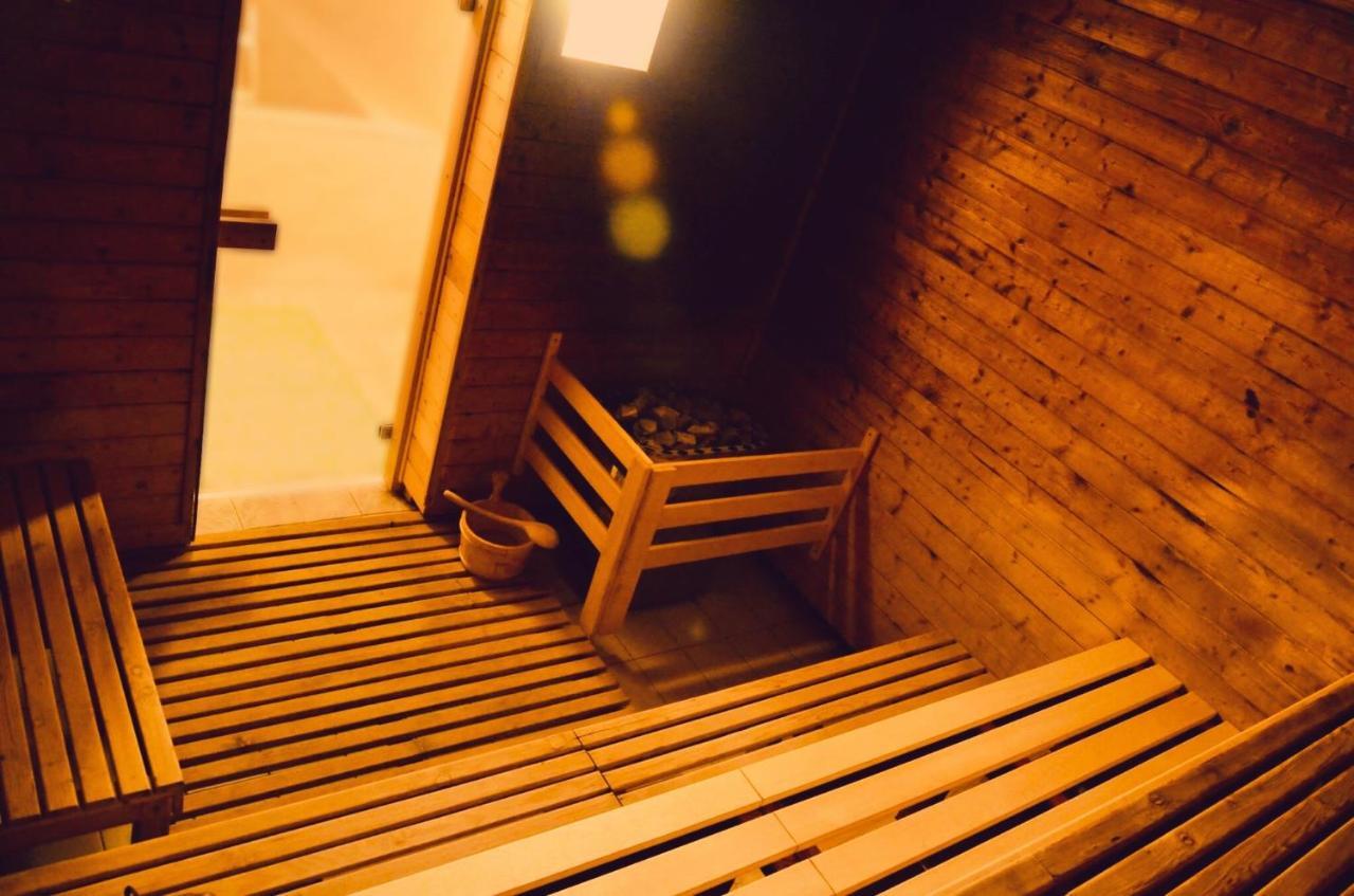 Interhotel America Písek Dış mekan fotoğraf